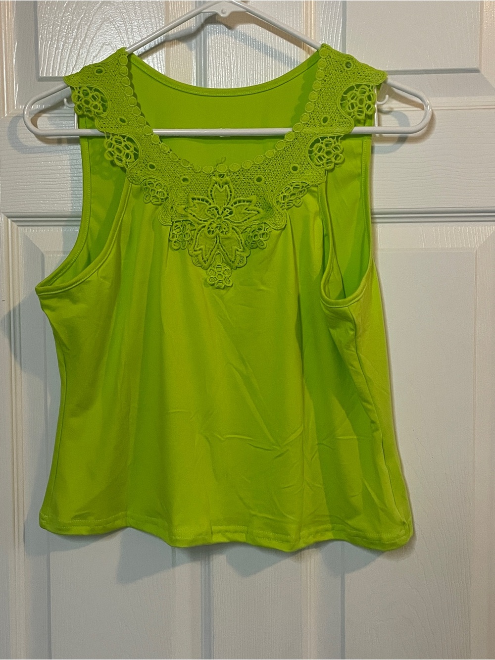 Lace-Trim Sleeveless Top in Lime Green - Women
Leggings separate